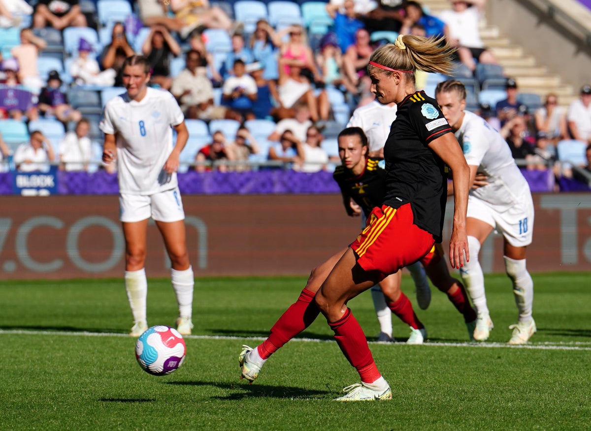 Euro 2022: Justine Vanhaevermaet equalises from spot as Belgium draw with Iceland | The Independent