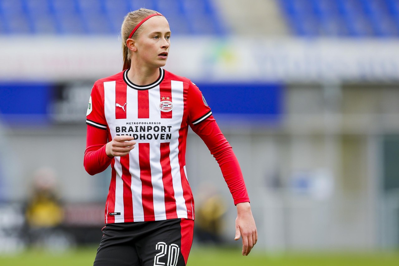 Julie Biesmans verlengt contract bij PSV met twee seizoenen | Het Nieuwsblad Mobile